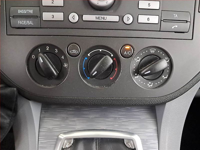 Ford C-MAX (2008) 1.6 i, po STK, jezdí skvěle - fotka 13 z 18