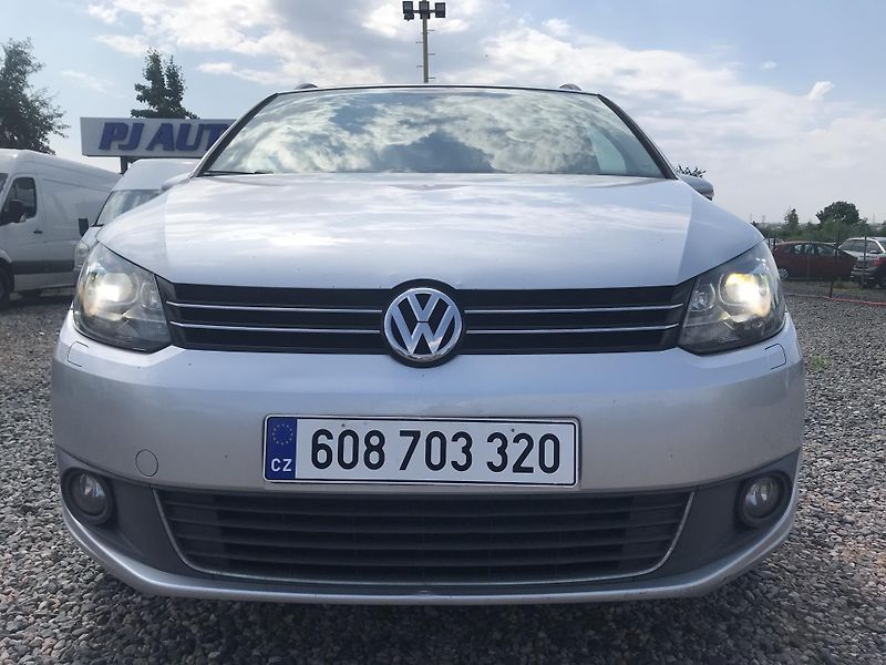 Volkswagen Touran 1.4 TSI 110 KW CNG/Benzín - fotka 4 z 18