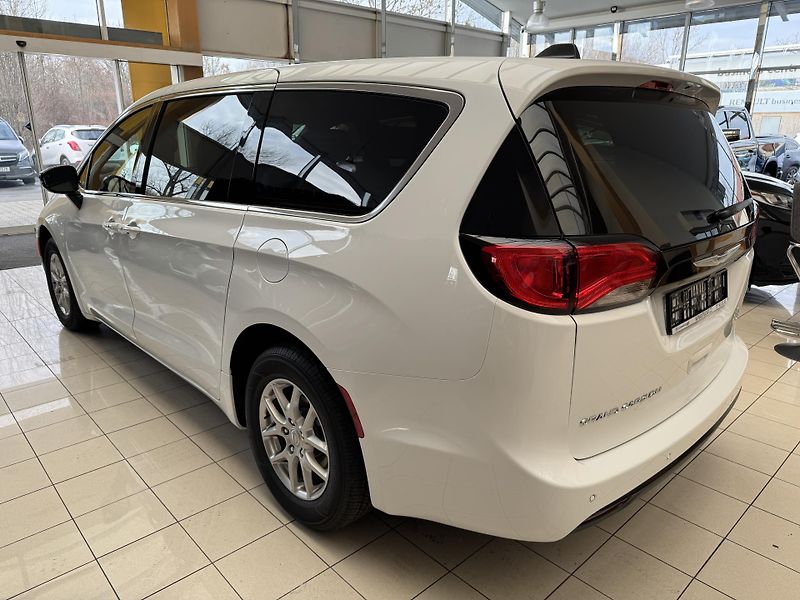 Chrysler Pacifica Grand Caravan SXT - fotka 3 z 57