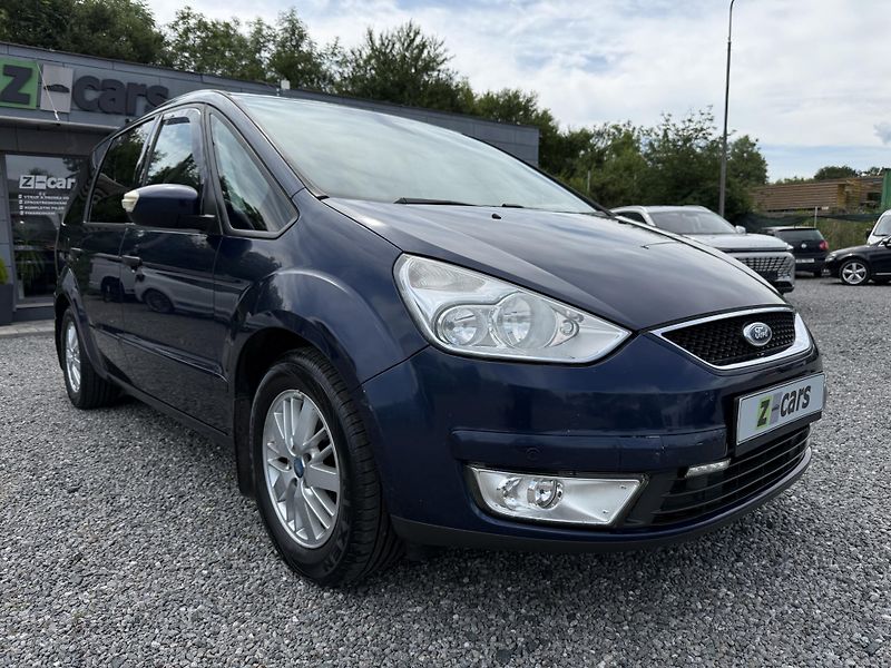 Ford Galaxy 2.0i 107kW 7míst - fotka 3 z 18