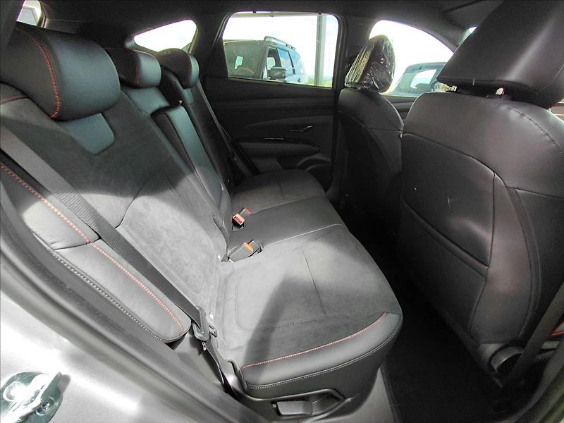 Hyundai Tucson (2025) 1,6 TGDI MT GO N LINE - fotka 11 z 20