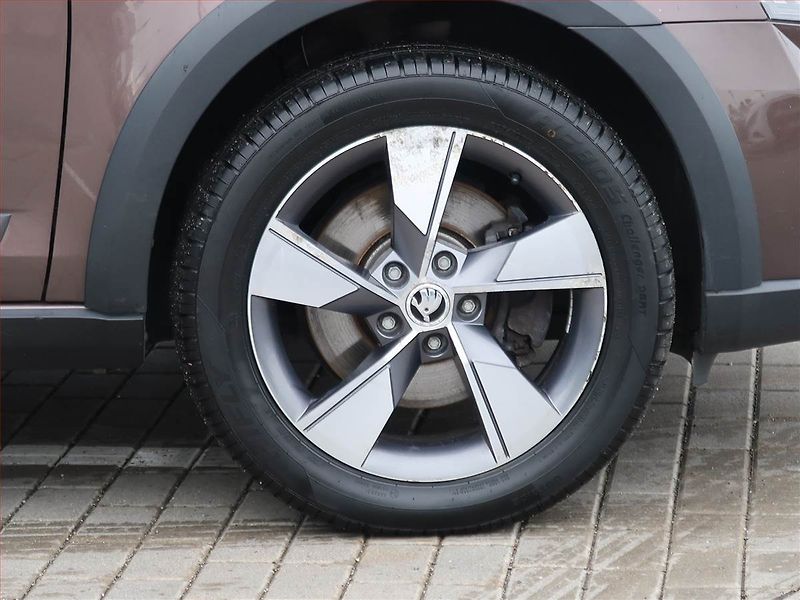 Škoda Octavia (2014) Scout 2.0 TDI, 4X4, Automat - fotka 15 z 22