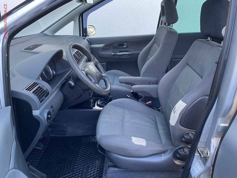 Volkswagen Sharan (2006) 1.9 TDi, Trendline - fotka 9 z 14