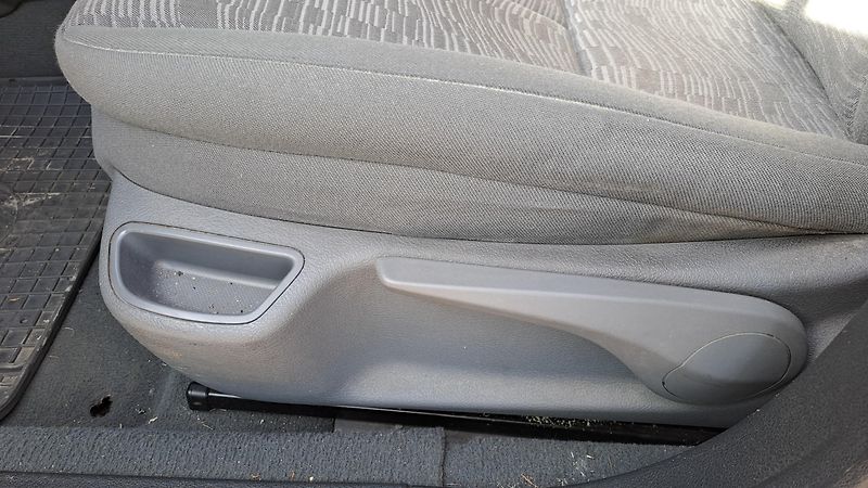 Peugeot 407 1.8i Klima - fotka 18 z 23