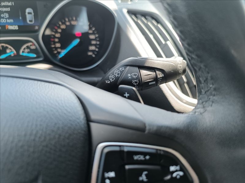 Ford Kuga 2,0 TDCi 4x4 AT Titanium - fotka 20 z 21