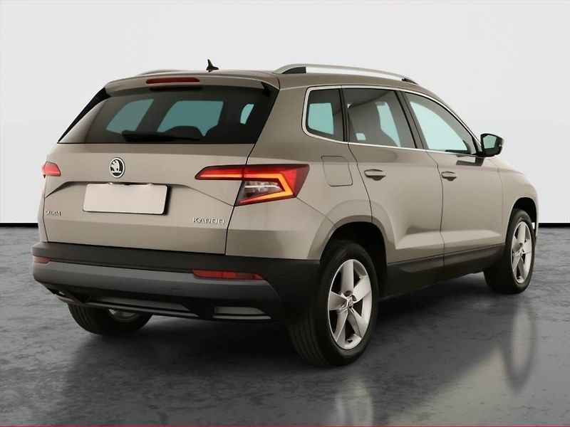 Škoda Karoq (2018) Style 1.5 TSI - fotka 5 z 17