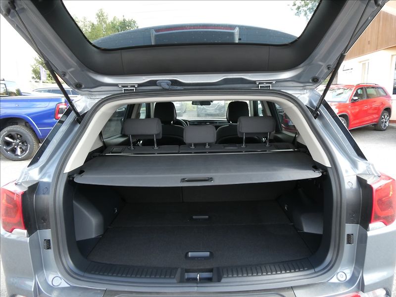 SsangYong Korando 1,5 T-GDI 120kW Style,ČR - fotka 15 z 38