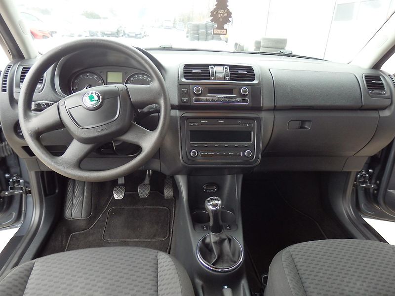 Škoda Fabia 1.2 TSI WEBASTO, DIGI. KLIMA - fotka 11 z 26