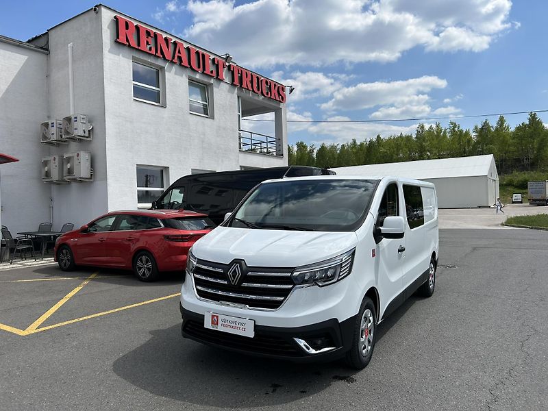Renault Trafic (2026) CREW VAN L2H1 150k RED 6 míst - fotka 3 z 21