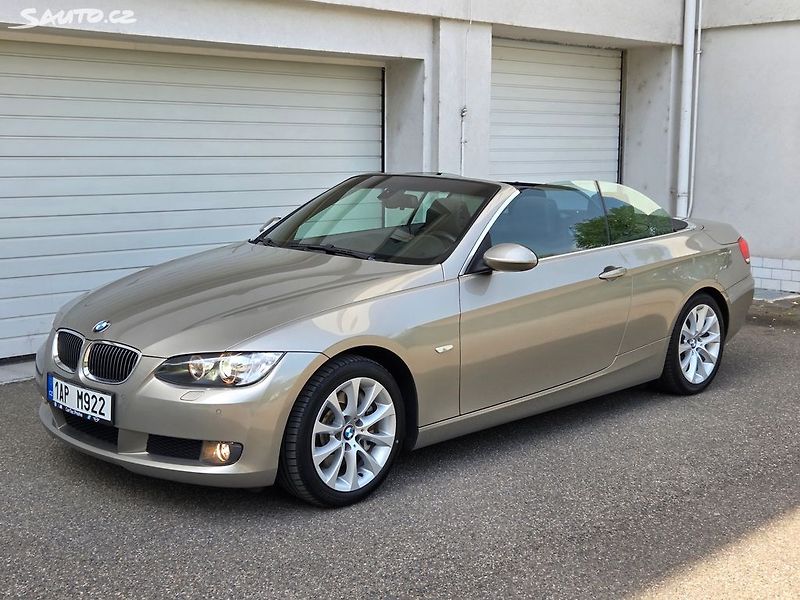 BMW Řada 3 (2009) 330i 200Kw Aut Kabrio 60t.km - fotka 9 z 49