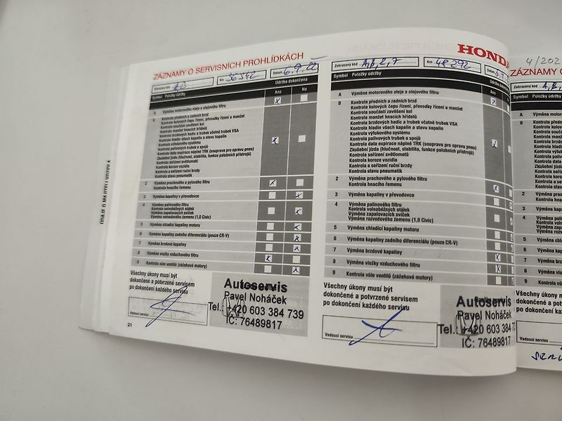 Honda Civic 1.5 i-VTEC/134kW Executive - fotka 36 z 38