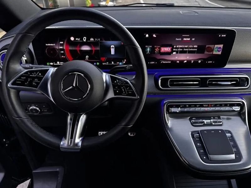 Mercedes-Benz Třídy V 4M Exclusive XL AIRMATIC - fotka 8 z 23