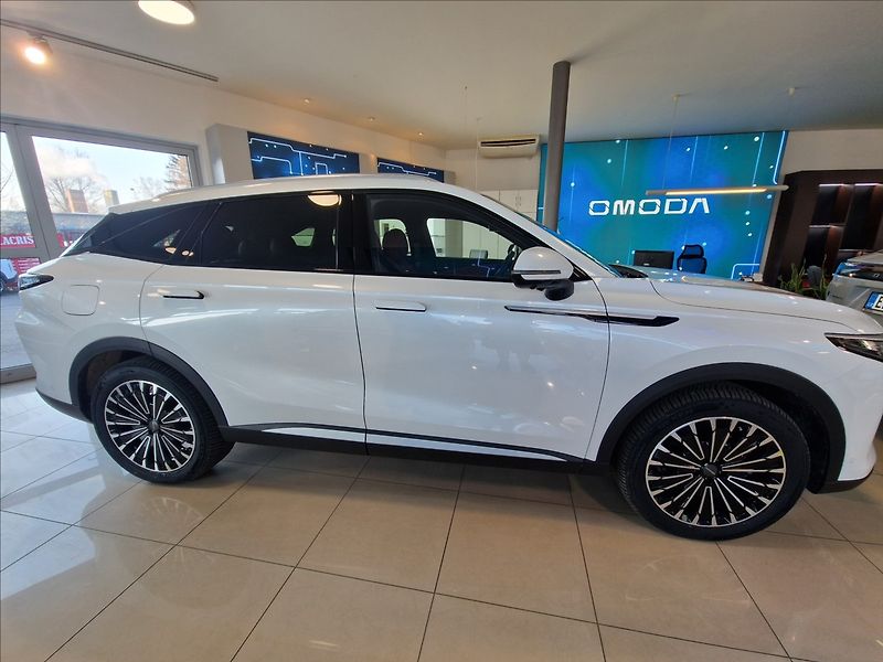 Omoda 9 PHEV (2025) SHS PREMIUM - fotka 2 z 7