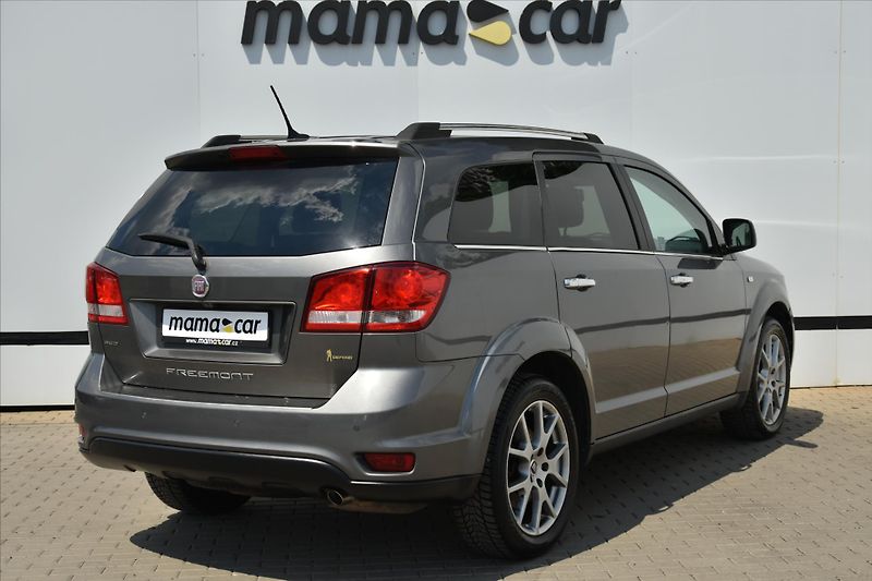 Fiat Freemont 2.0 MJT 125kW 4x4 7-MÍST ČR - fotka 7 z 31