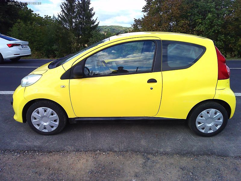 Peugeot 107 1.0i, 50 kW, nová STK - fotka 2 z 16
