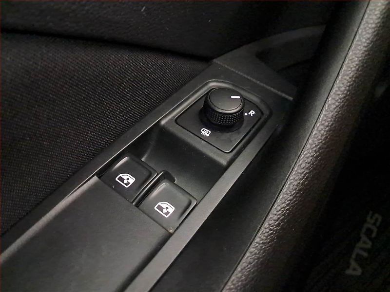Škoda Scala (2020) Ambition 1.0 TSI, ČR,1.maj - fotka 15 z 18
