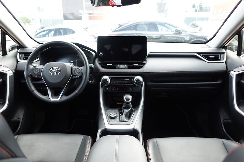 Toyota RAV4 2,5 HEV Adventure 4x4 - fotka 17 z 34