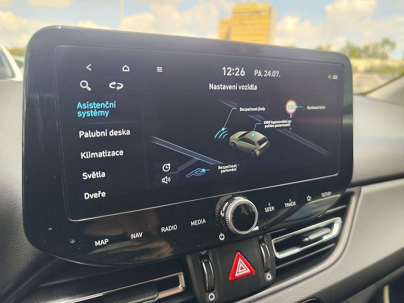 Hyundai i30 1.0 T-GDI/73kW Style DCT - fotka 18 z 37
