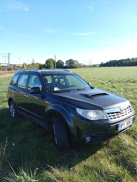 Subaru Forester 2.0D 4x4 - fotka 11 z 24