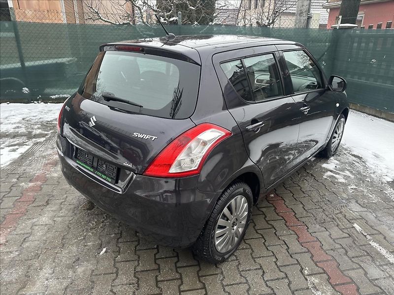 Suzuki Swift 1,2 4x4 1.majitel - fotka 3 z 26