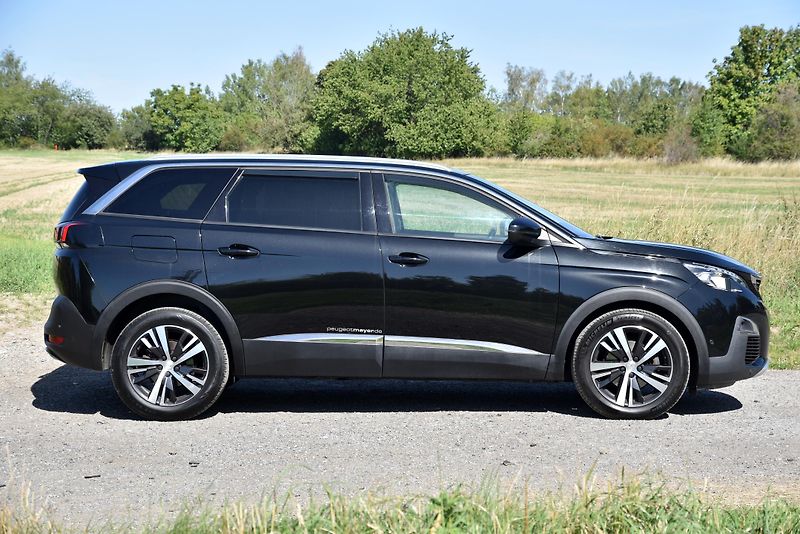 Peugeot 5008 2.0 HDi,7MÍST,LED,NAVI,KAMERA - fotka 2 z 50