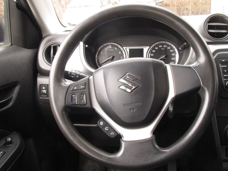 Suzuki Vitara 1.6 LPG - fotka 15 z 17
