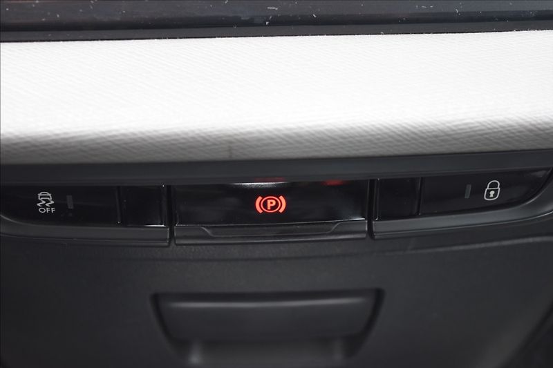 Citroën C4 Picasso 1,6 HDI ALU KLIMA BEZ ADBLUE - fotka 41 z 51