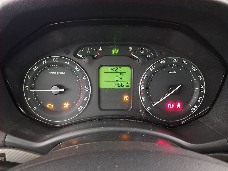 Škoda Octavia (2005) 2.0 TDI, nová STK, Tažné - fotka 11 z 15