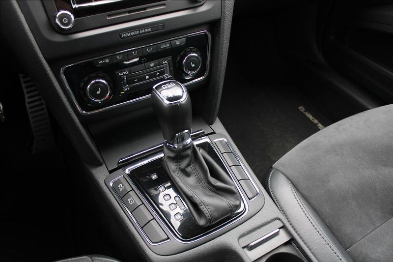 Škoda Superb 3,6 FSi  4 x 4, DSG, 191KW - fotka 18 z 29