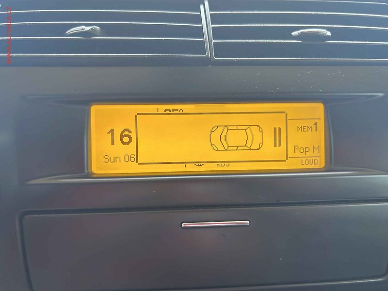 Citroën C4 (2005) 1.6, 1.maj, AAC, tempo - fotka 12 z 14