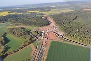 Postup prací na takzvané jesenické křižovatce zdokumentoval 30. dubna 2025 z letadla Libor Koukolík.