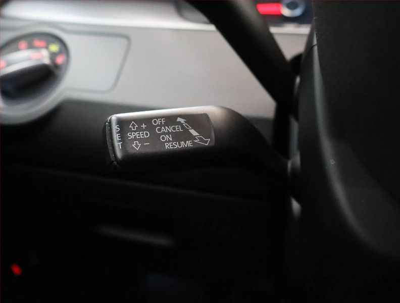 Volkswagen Passat (2014) Comfortline 2.0 TDI, Tempomat - fotka 18 z 22