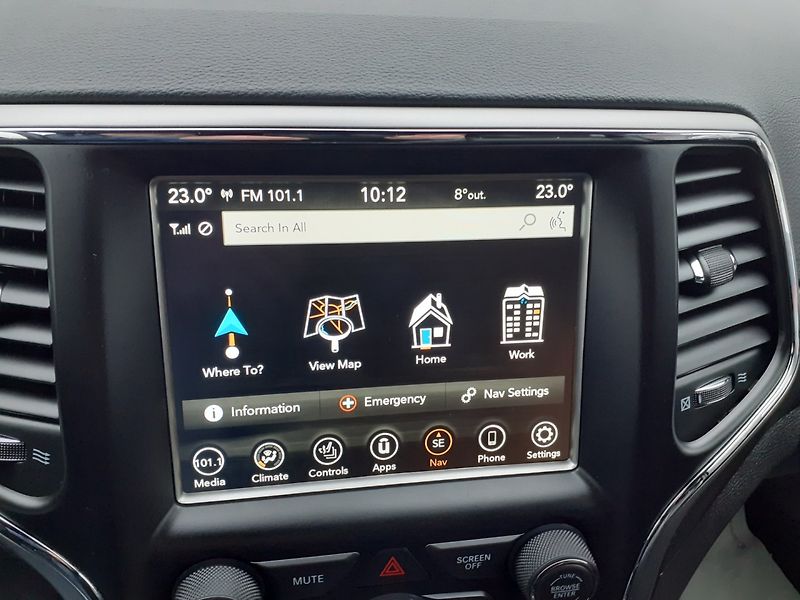 Jeep Grand Cherokee (2018) 3.6 L V6 4x4 - fotka 12 z 40