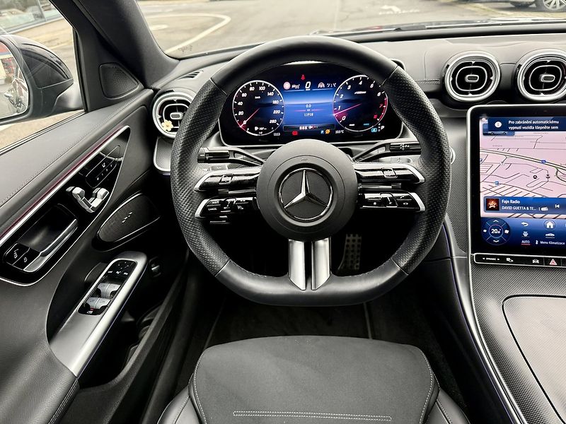 Mercedes-Benz Třídy C (2024) 300 4MATIC - fotka 19 z 41