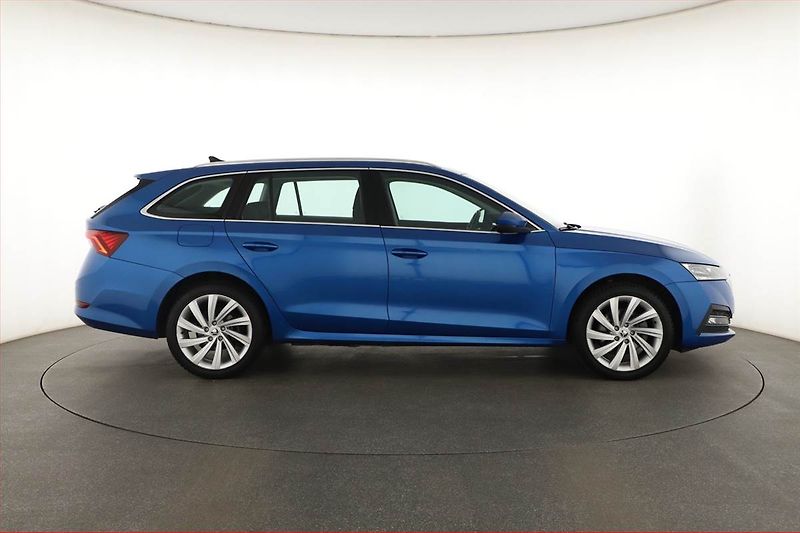 Škoda Octavia (2022) Style 1.4 TSI iV - fotka 6 z 20