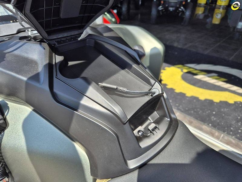 Can-Am Outlander X MR 1000R (2026) MY26 - fotka 17 z 21