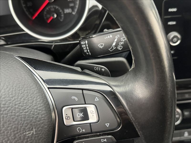 Volkswagen Touran 2,0 110kW DSG 5-MÍST TAŽNÉ ČR - fotka 12 z 41