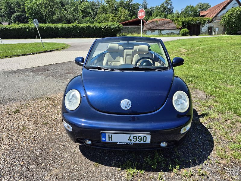 Volkswagen New Beetle (2003) 2.0i  85Kw  - fotka 4 z 23