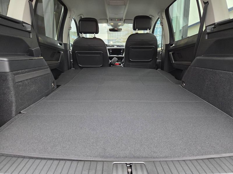 Volkswagen Touran (2026) 1.5 TSI DSG 7míst PEOPLE - fotka 32 z 34