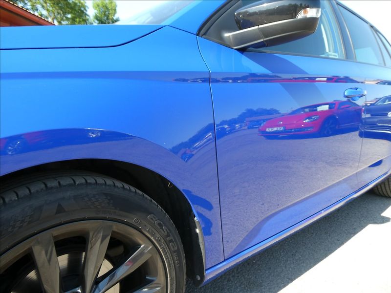 Škoda Fabia 1,0 TSi 70kW STYLE,2x kola,ČR - fotka 15 z 42