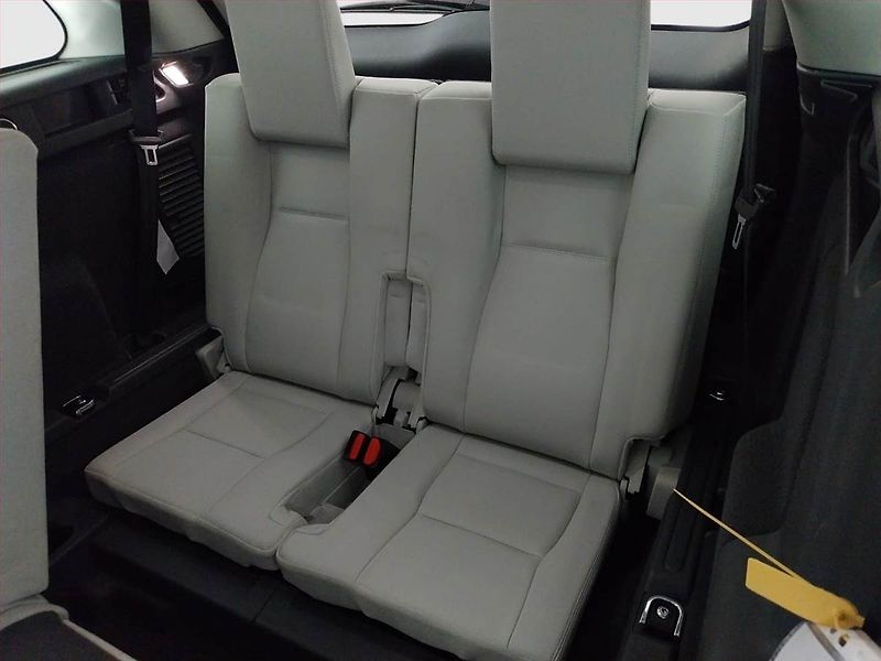 Land Rover Discovery Sport (2016) TD4, 4X4, Automat, 7 míst - fotka 16 z 22