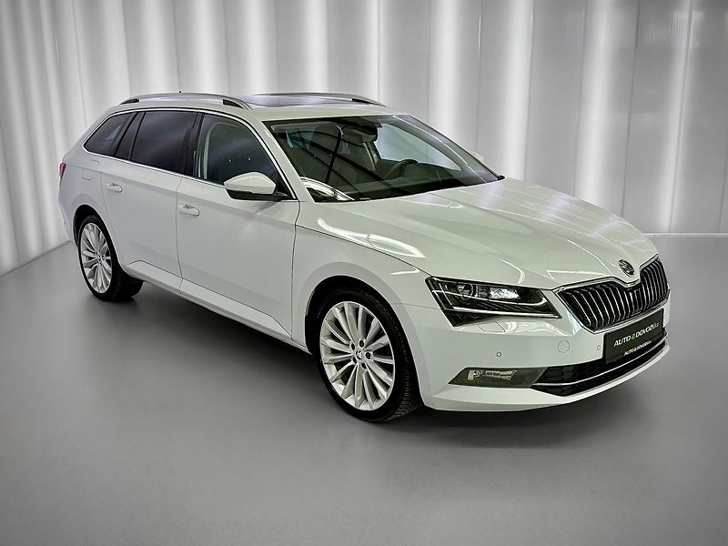Škoda Superb 2.0TDI DSG 4X4 STYLE, ACC, PAN - fotka 3 z 27