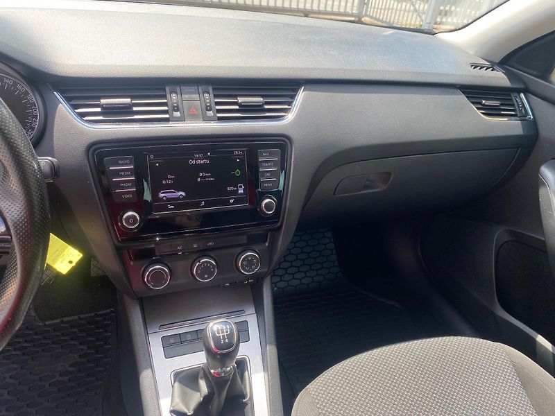 Škoda Octavia (2016) - fotka 14 z 22