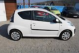 Citroën C1 (2012) 1,0i EL.OKNA ESP SERVO CENTRÁL - náhled 8