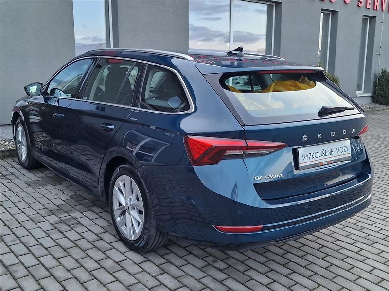 Škoda Octavia 2.0 TDi Style,původ ČR,1.Maj. - fotka 8 z 50
