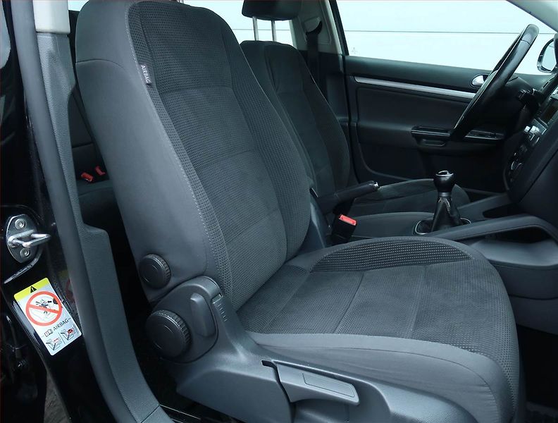 Volkswagen Golf (2008) 1.4 TSI, Tažné, servisované - fotka 9 z 14