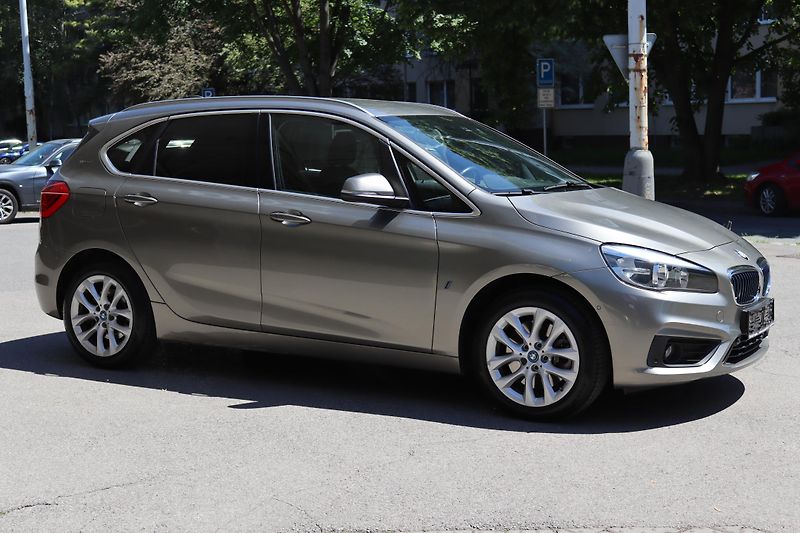 BMW Řada 2 225xe iPERFORMANCE F45 165kW - fotka 8 z 50