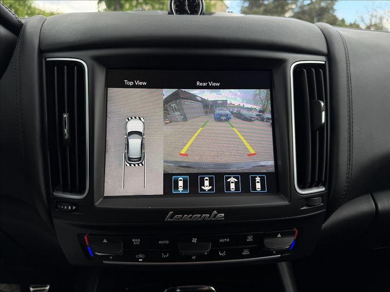 Maserati Levante 3.0V6 SQ4 - fotka 20 z 35