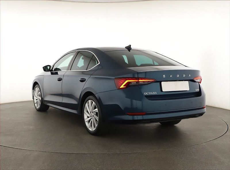 Škoda Octavia (2023) Style 1.5 TSI - fotka 4 z 20