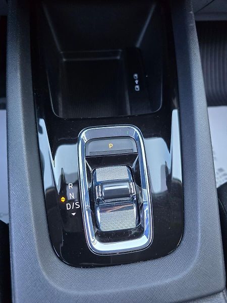 Škoda Octavia 1.4TSi 150kW iV DSG KAMERA - fotka 14 z 46